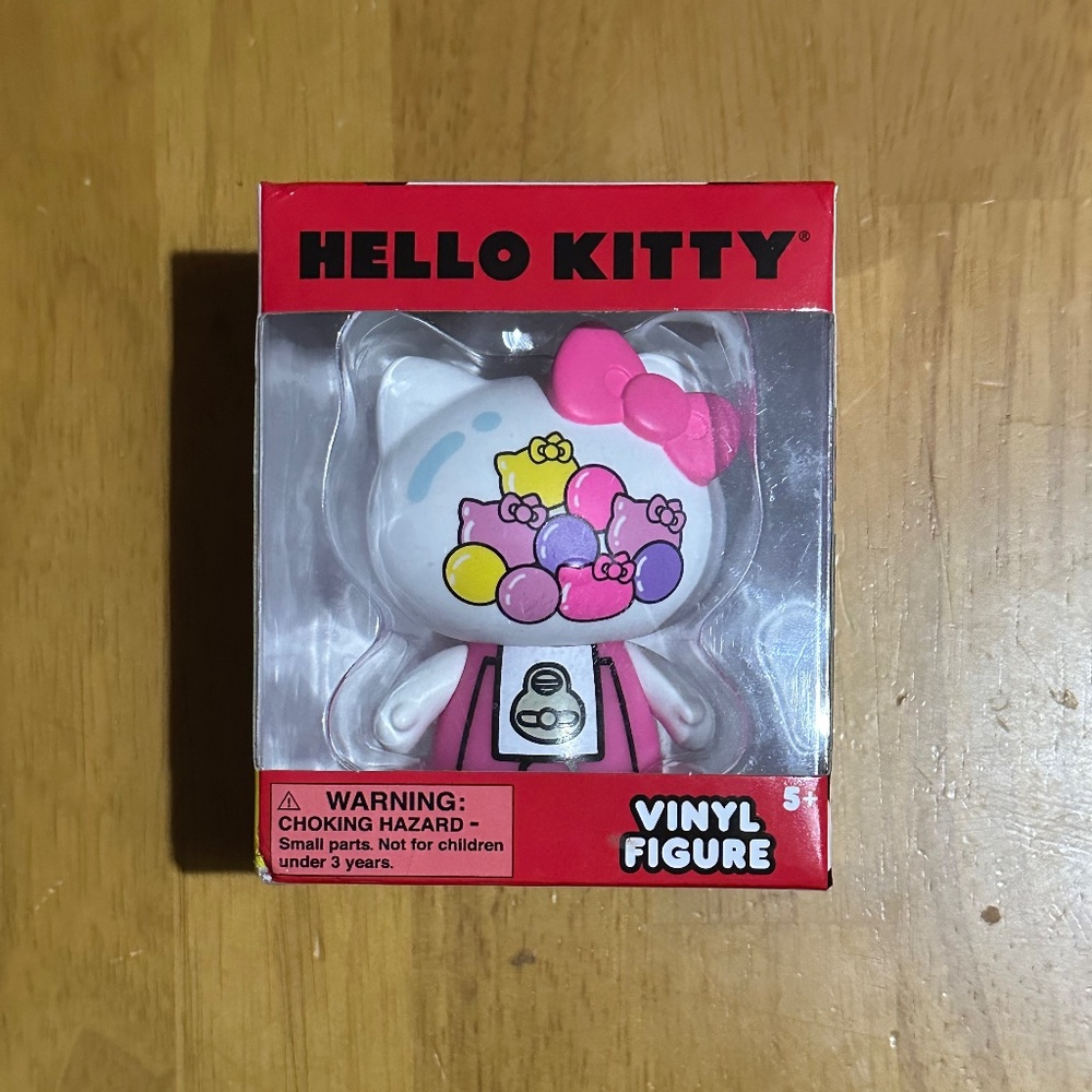 New in box, Hello Kitty bubblegum machine vinyl figure, 2021, gumballs